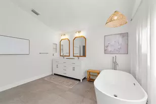 1611 NW 101st Way, Plantation, FL 33322 - Photo 18