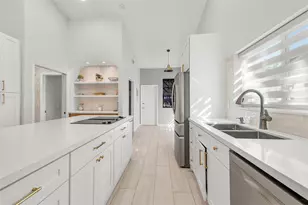 1611 NW 101st Way, Plantation, FL 33322 - Photo 8