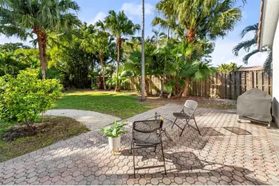 1611 NW 101st Way, Plantation, FL 33322 - Photo 30