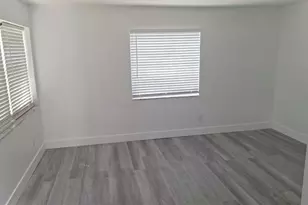 1555 NE 148th St, Miami, FL 33161 - Photo 12