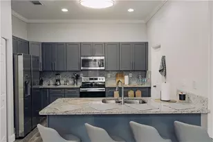 7682 NW 19th St, Pembroke Pines, FL 33024 - Photo 8