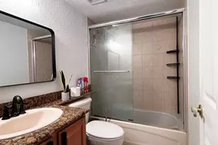151 NE 16th Ave Unit, Fort Lauderdale, FL 33301 - Photo 4