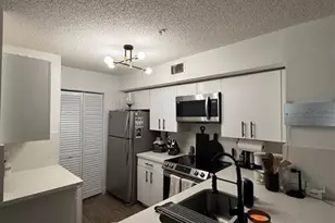 2061 Renaissance Blvd, Miramar, FL 33025 - Photo 6