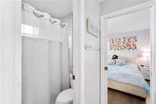 1156 Cedar Falls Dr, Weston, FL 33327 - Photo 28