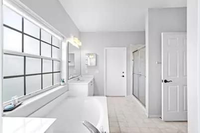 1156  Cedar Falls Dr, Weston, FL 33327 - Photo 22