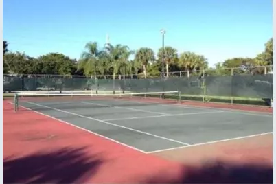 660  Cypress Club Way, Unit #F, Pompano Beach, FL 33064 - Photo 14