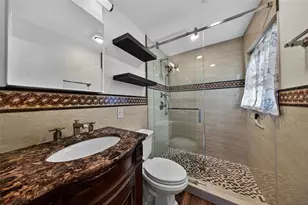 2117 NE 11th Ave, Wilton Manors, FL 33305 - Photo 32