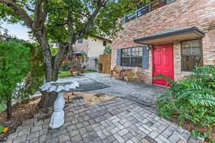 2117 NE 11th Ave, Wilton Manors, FL 33305 - Photo 4