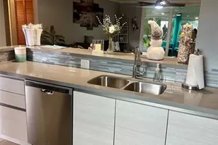 325 SE 11th Terrace, Dania Beach, FL 33004 - Photo 2