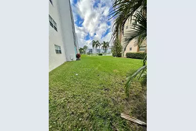 325 SE 11th Ter, Unit #107, Dania Beach, FL 33004 - Photo 12