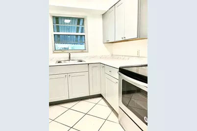 1645 NE 12th St, Unit #B, Fort Lauderdale, FL 33304 - Photo 2