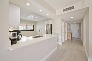 15451 Pembridge Dr, Delray Beach, FL 33484 - Photo 10