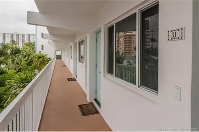 1801 S Surf Rd, Unit #2C, Hollywood, FL 33019 - Photo 2