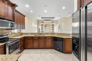 2081 SW Bayshore Blvd, Port Saint Lucie, FL 34984 - Photo 36