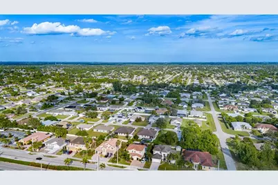 2081 SW Bayshore Boulevard, Port Saint Lucie, FL 34984 - Photo 8