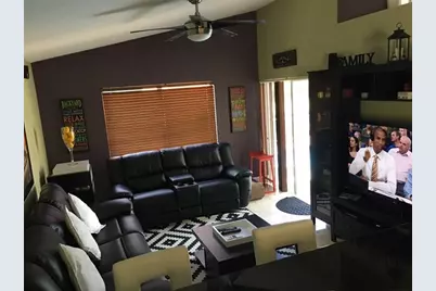 160 NW 166th Ave, Pembroke Pines, FL 33028 - Photo 10