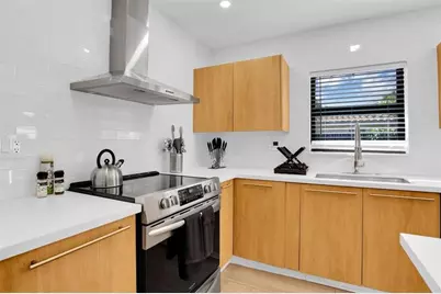 24  Castle Harbor Is, Fort Lauderdale, FL 33308 - Photo 16