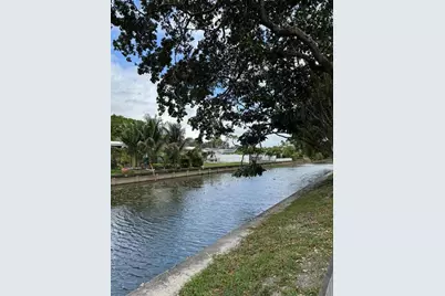 120  Royal Park Dr, Unit #B4, Oakland Park, FL 33309 - Photo 28