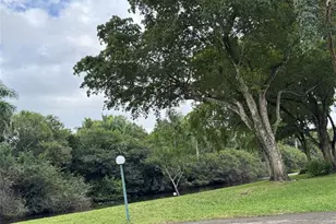 120 Royal Pk Dr, Oakland Park, FL 33309 - Photo 30