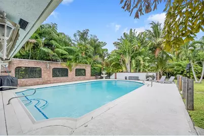 3999 NE 15th Ave, Oakland Park, FL 33334 - Photo 42