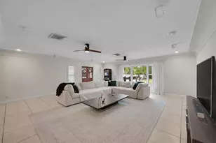 3999 NE 15th Ave, Oakland Park, FL 33334 - Photo 16