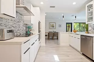 2508 NE 21st Ct, Fort Lauderdale, FL 33305 - Photo 6