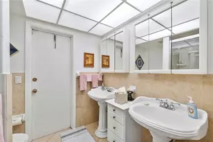 1678 NW 36th Ct, Oakland Park, FL 33309 - Photo 32