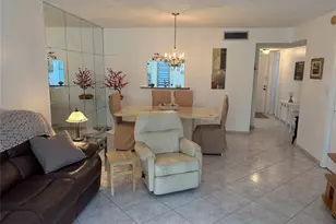 [Address not provided], Lauderdale Lakes, FL 33319 - Photo 8