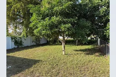 1975 SW 70th Way, North Lauderdale, FL 33068 - Photo 2