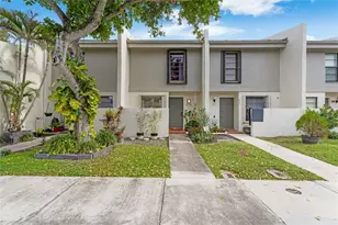 1225 NW 98th Terrace, Pembroke Pines, FL 33024 - Photo 1