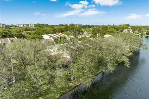 1225 NW 98th Terrace, Pembroke Pines, FL 33024 - Photo 12