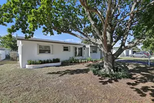 1040 N 74th Way, Hollywood, FL 33024 - Photo 10