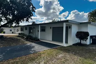 1040 N 74th Way, Hollywood, FL 33024 - Photo 36