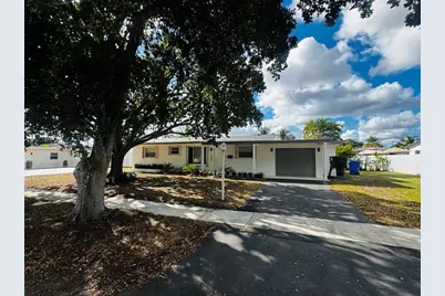 1040 N 74th Way, Hollywood, FL 33024 - Photo 32