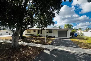 1040 N 74th Way, Hollywood, FL 33024 - Photo 32