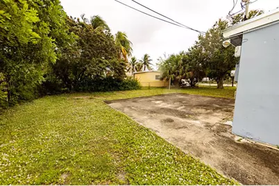 205 NW 33rd Ave, Lauderhill, FL 33311 - Photo 4