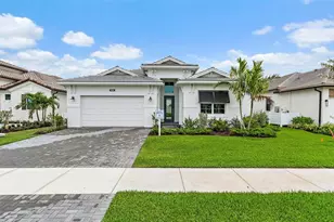 9508 St Germain Dr, Palm Beach Gardens, FL 33412 - Photo 2