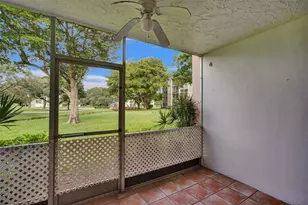 9481 Evergreen Pl, Davie, FL 33324 - Photo 10