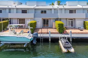 3827 NE 166th St, North Miami Beach, FL 33160 - Photo 32