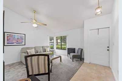 425  Shadow Wood Ln, Coral Springs, FL 33071 - Photo 4