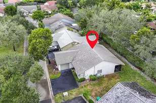 425 Shadow Wood Ln, Coral Springs, FL 33071 - Photo 32