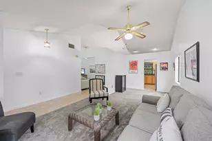 425 Shadow Wood Ln, Coral Springs, FL 33071 - Photo 8