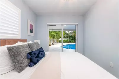 2219 SE 15th St, Pompano Beach, FL 33062 - Photo 10