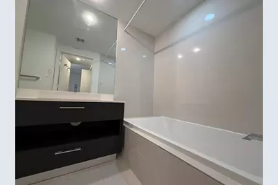 45 SW 9th St, Unit #3110, Miami, FL 33130 - Photo 18