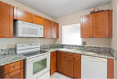 1830  Dixieanna St, Unit #404, Hollywood, FL 33020 - Photo 6