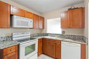 1830 Dixieanna St Unit, Hollywood, FL 33020 - Photo 6