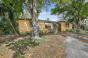 2619 Arthur St, Hollywood, FL 33020 - Photo 2