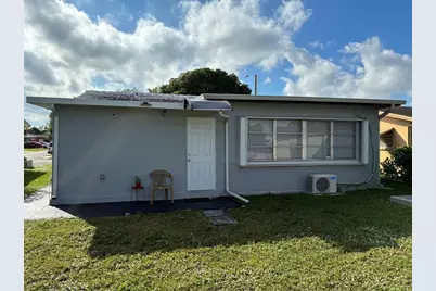 7309 NW 62nd St, Tamarac, FL 33321 - Photo 2