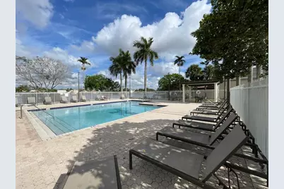 140 NW 151st Ave, Pembroke Pines, FL 33028 - Photo 20