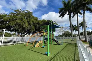 140 NW 151st Ave, Pembroke Pines, FL 33028 - Photo 26